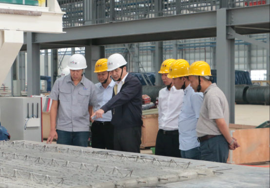 陜建投資集團董事長李衛軍一行赴陜建（秦漢新城）建筑產業基地檢查指導工作